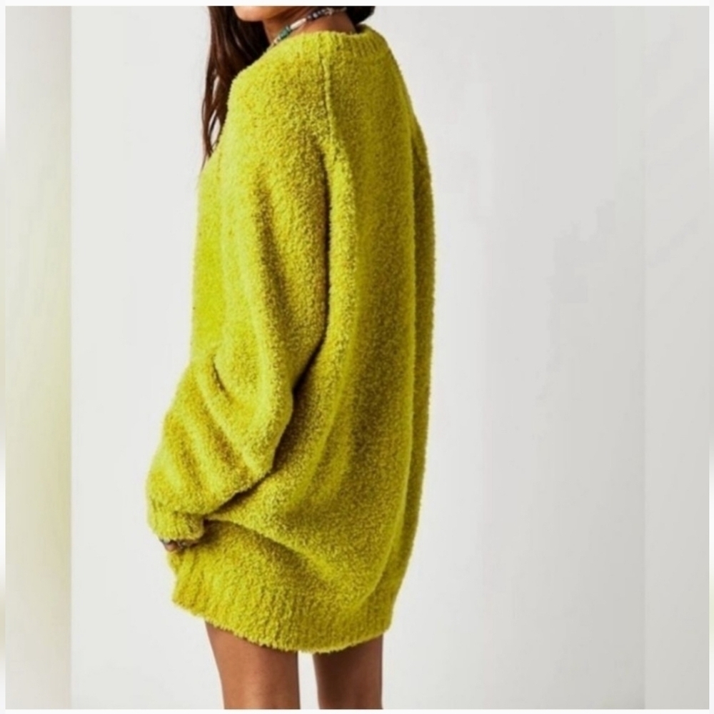 NWT FREE PEOPLE Teddy Tender Shoots Sweater Tunic In Lime Sz M Oversized
